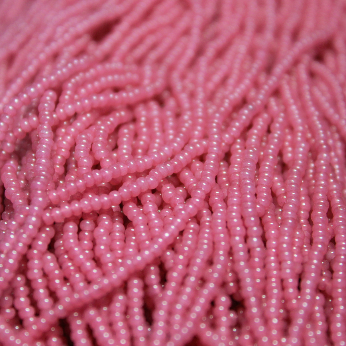 11/0 Czech Rose Opal Solgel ~ 11-104