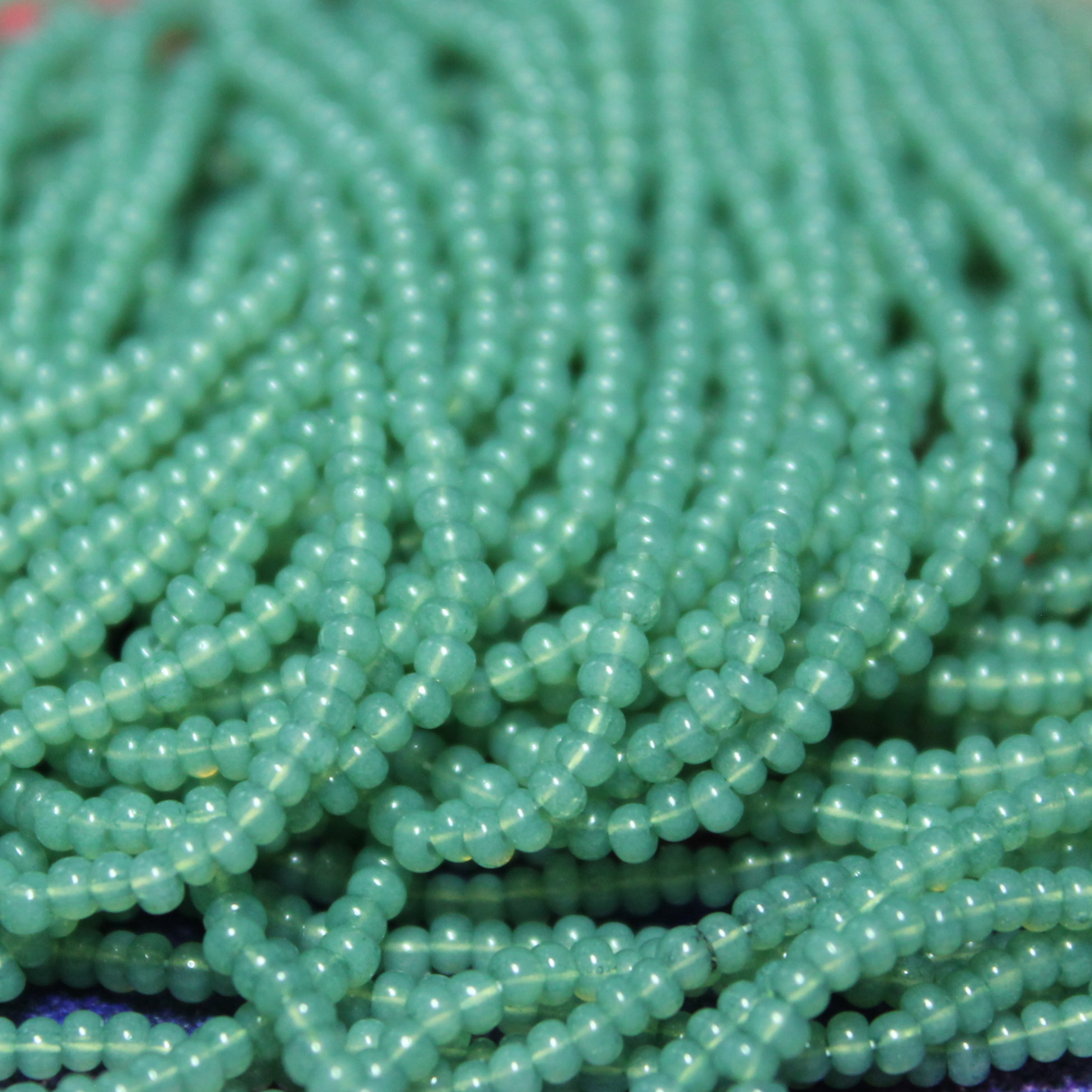 11/0 Czech Jade Opal Solgel - 11-106