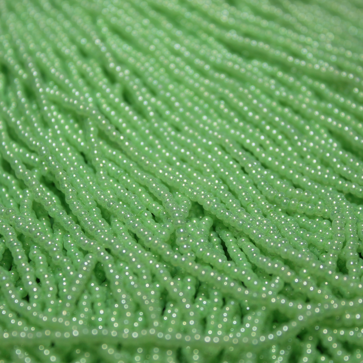 11/0 Czech Opaque Light Green Ceylon - 1199