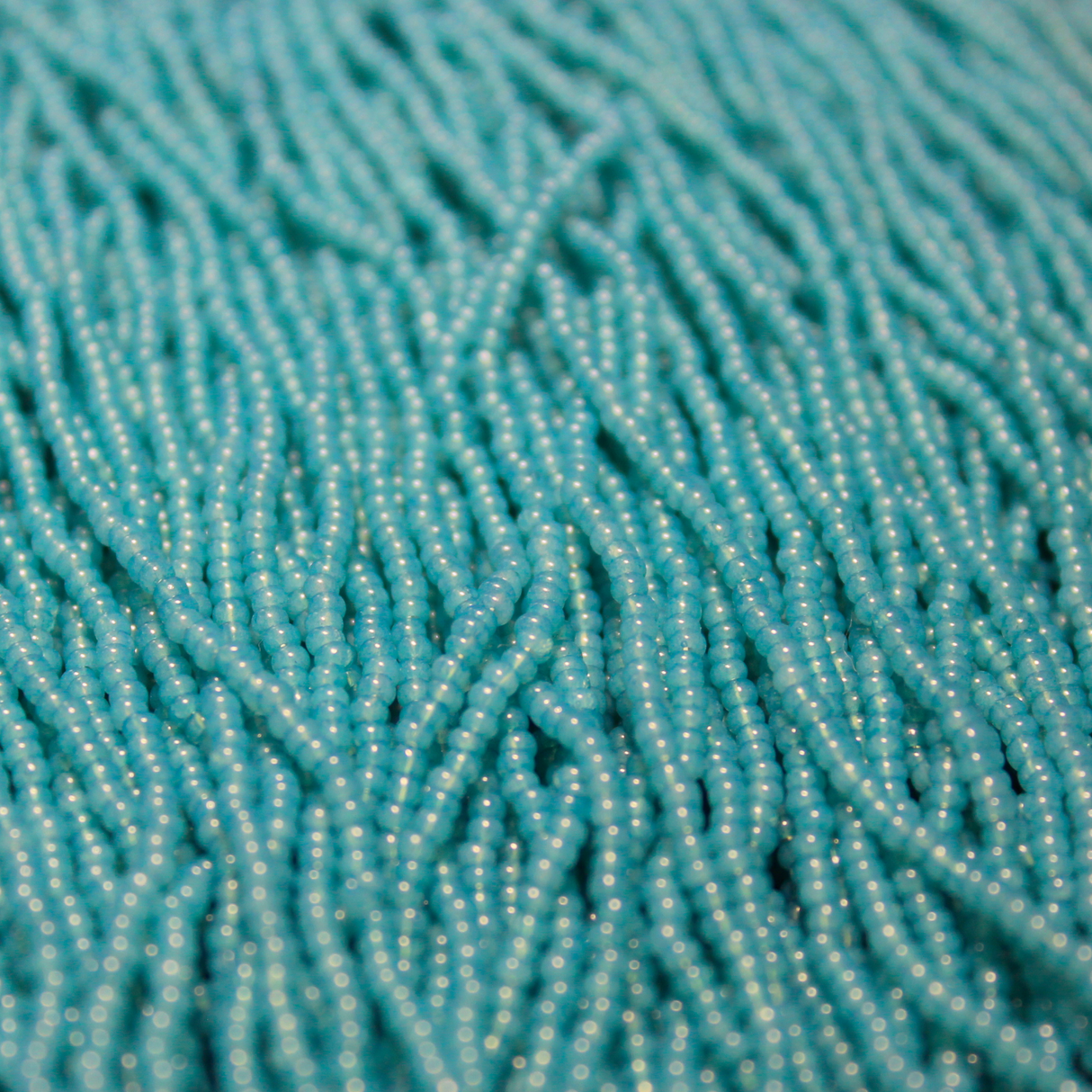 11/0 Czech Coral African Opal Solgel - 11-102