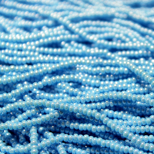 11/0 Czech Opaque Turquoise Blue Luster - 1174