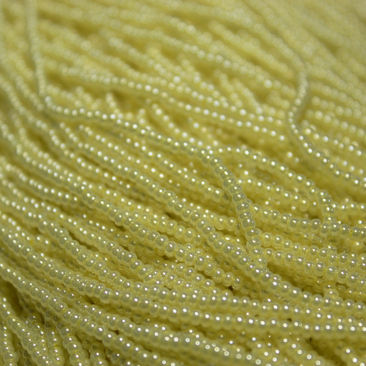 11/0 Czech Opaque Yellow Ceylon - 1198