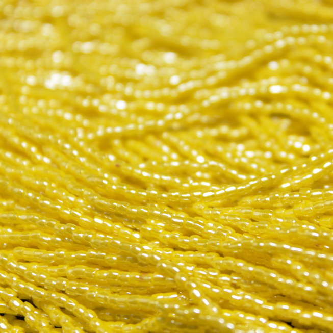 9/0 Tri-Cut Opaque Luster Yellow - 9T01