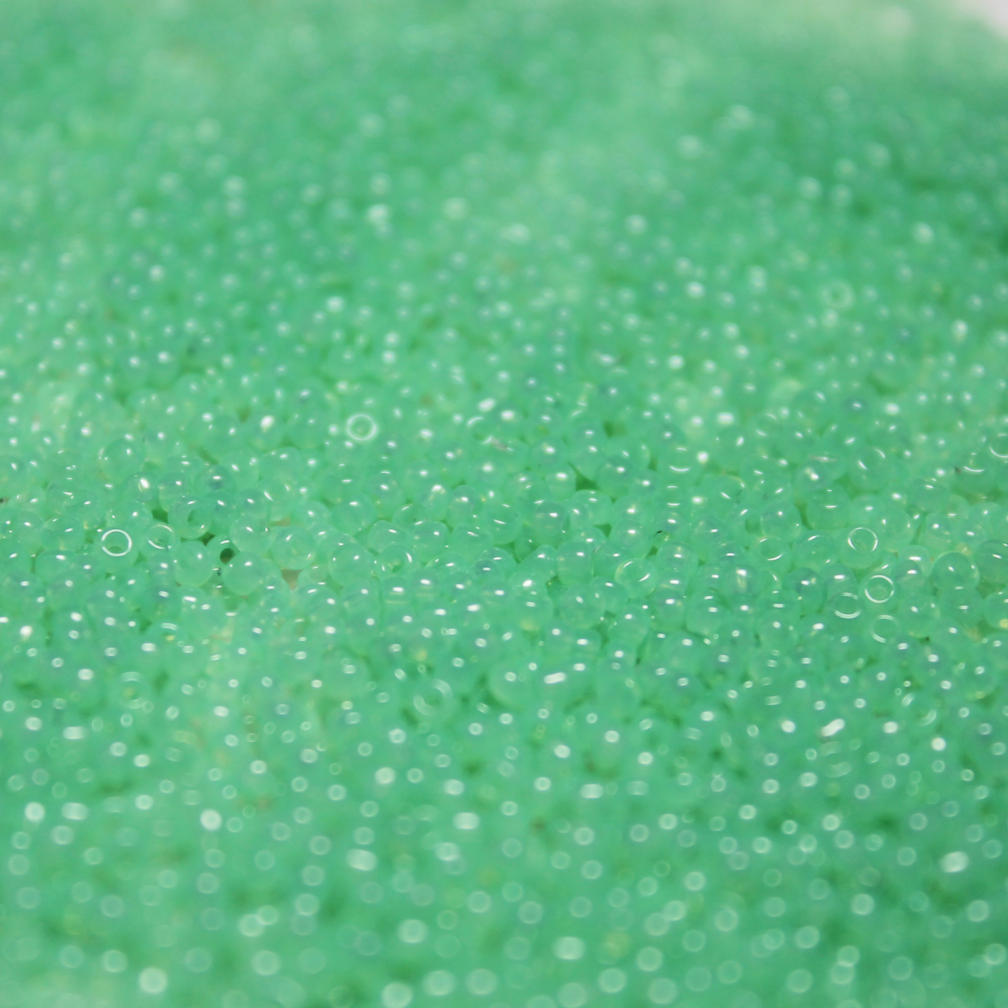 Greasy Mint Green ~ 11/0 JSB 143D