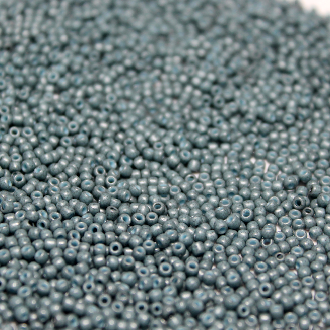 Semi Glazed Blue Fog ~ 15/0 JSB 2605F