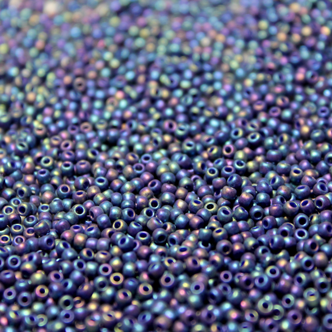 Semi Glazed Navy Blue AB ~ 15/0 JSB 2637F