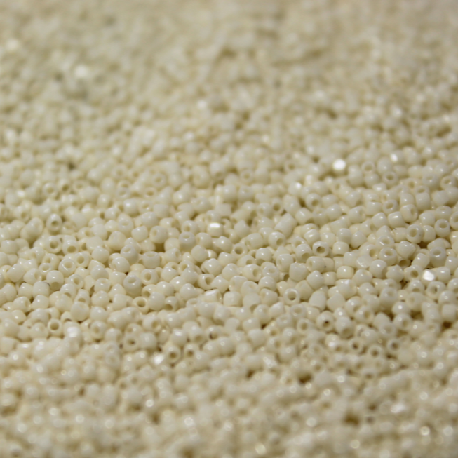 Opaque Eggshell ~ 15/0 3CUT- 403