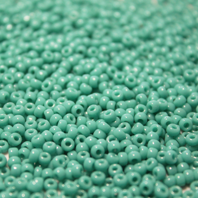 Opaque Turquoise Green ~ 8/0 JSB 412