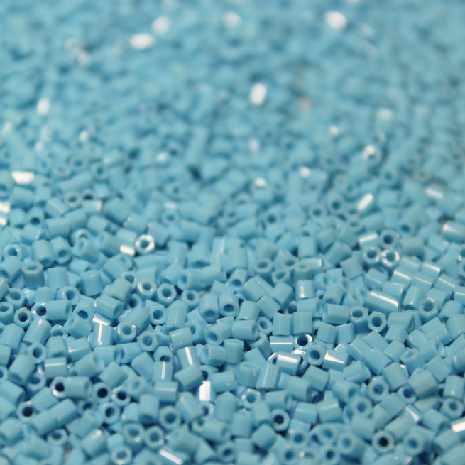 Turquoise Blue ~ 15/0 HEX 413