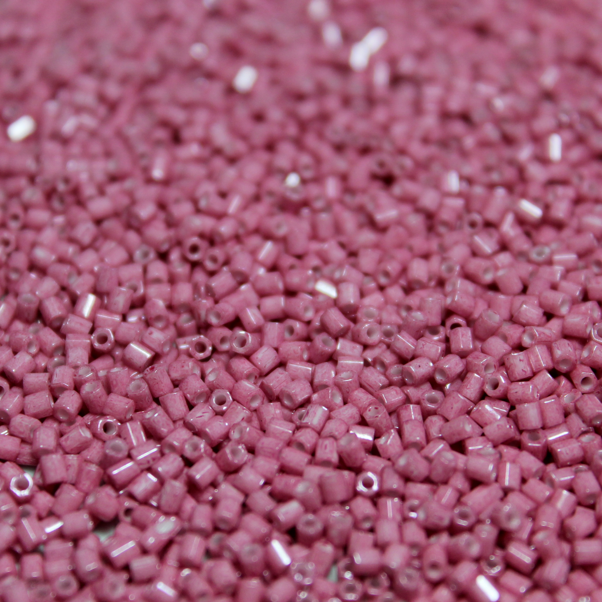 Opaque Dyed Dusty Rose ~ 11/0 HEX 418