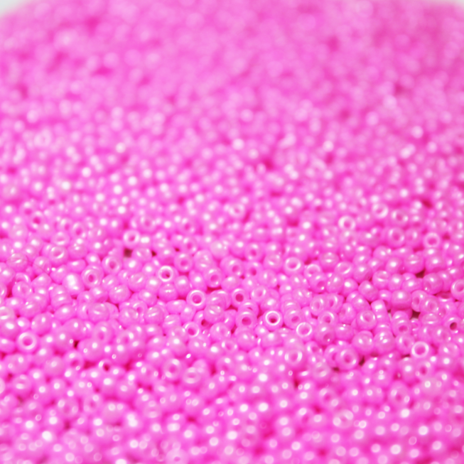 Opaque Dyed Barbie Pink Luster ~ 11/0 JSB 427E