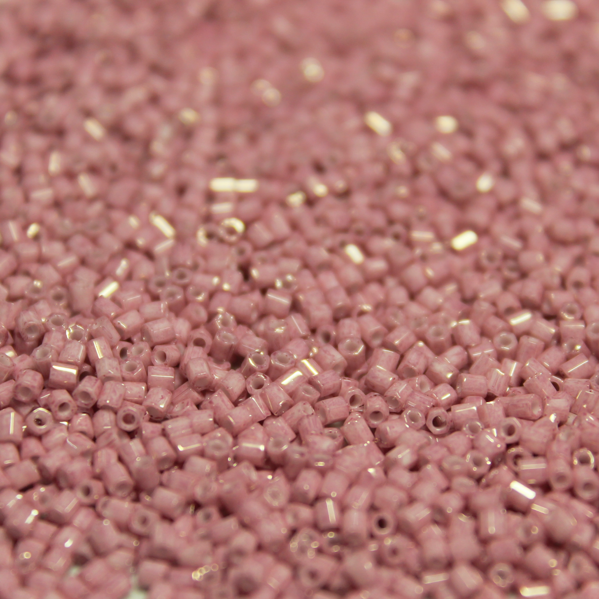 Opaque Dyed Cheyenne Pink ~ 11/0 HEX 429D