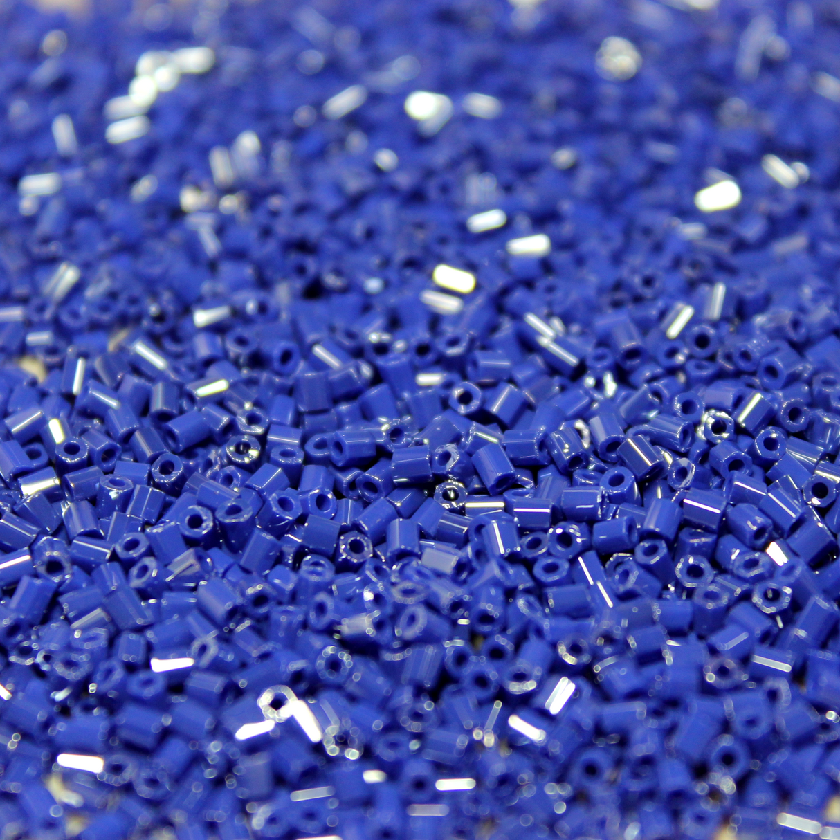 Opaque Royal Blue Luster - 11/0 HEX 430B