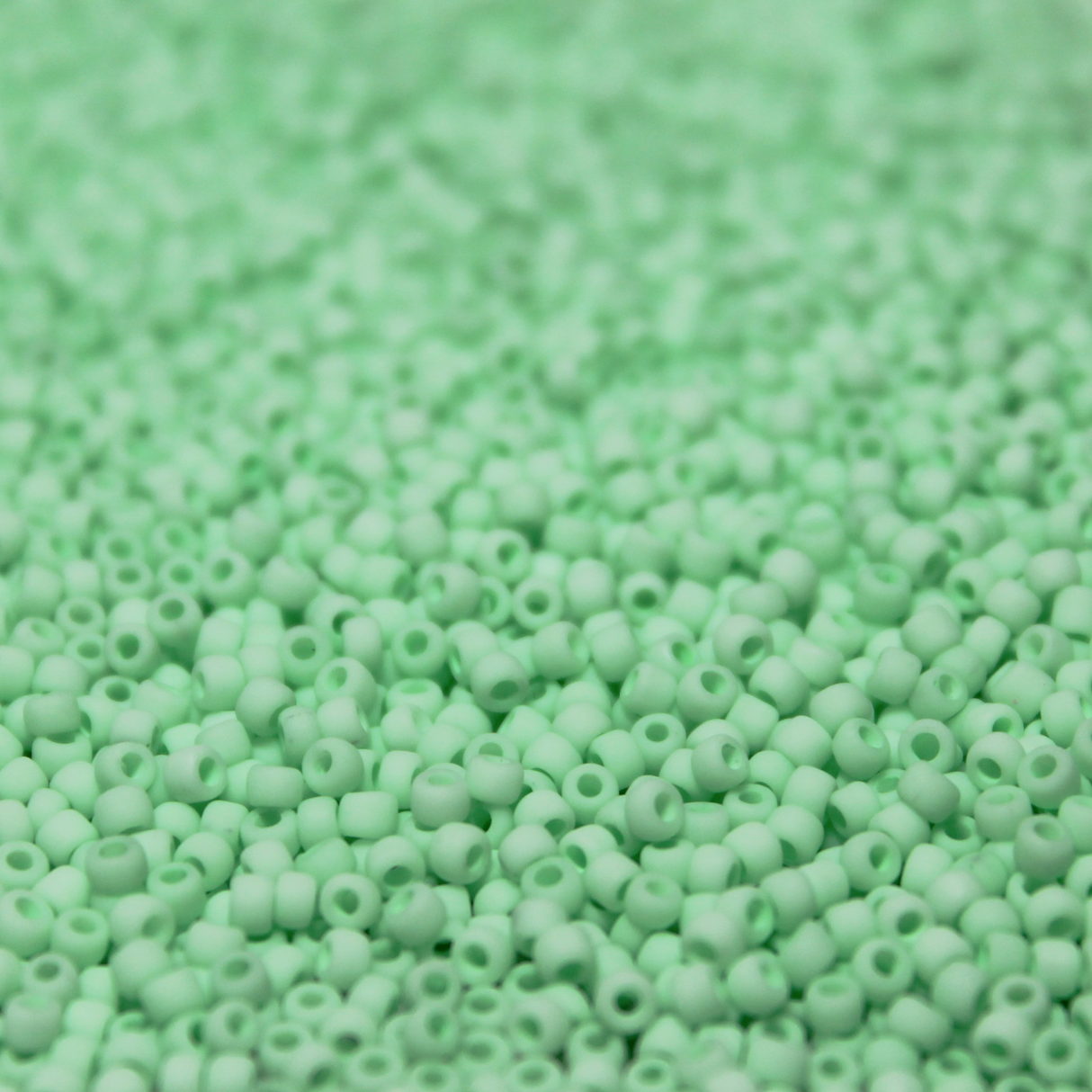 Matte Lime Spritz ~ 11/0 JSB F431L