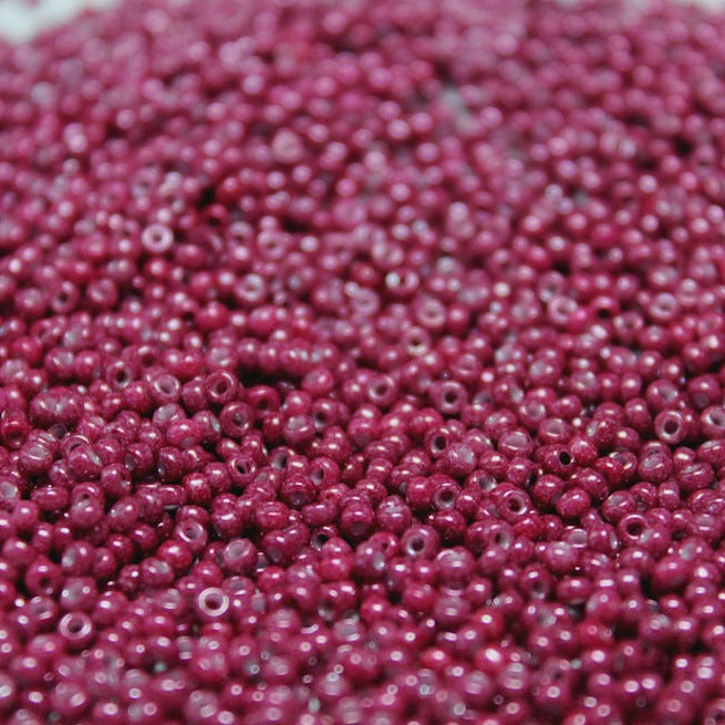 Opaque Dyed Velvet Rose Luster ~ 15/0 JSB 436 Japanese seed beads