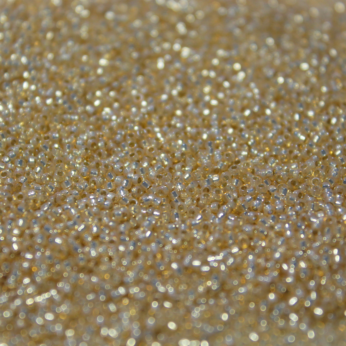 Gilt Lined Light Topaz Alabaster ~ 15/0 JSB 578