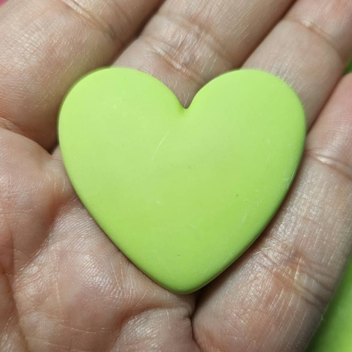 37mm Matte Heart Resin Cabochon Lime - P65