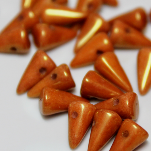 5x8mm Spike (24 pcs) Peach Lumi ~ Spike 35