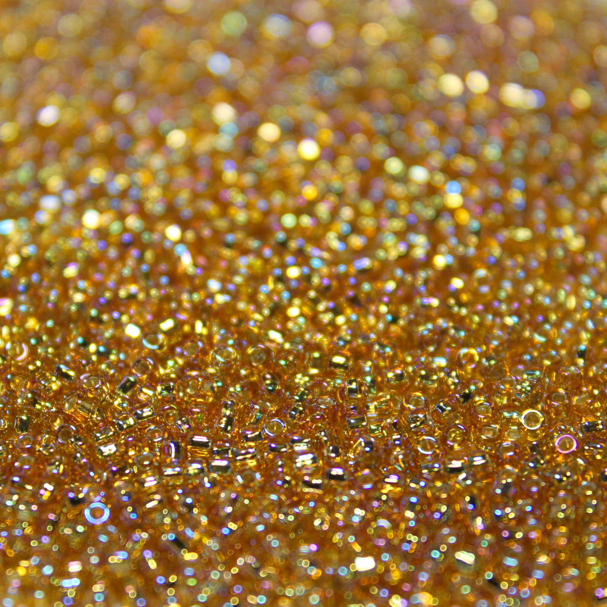 SIlver Lined Gold AB ~ 11/0 JSB 634