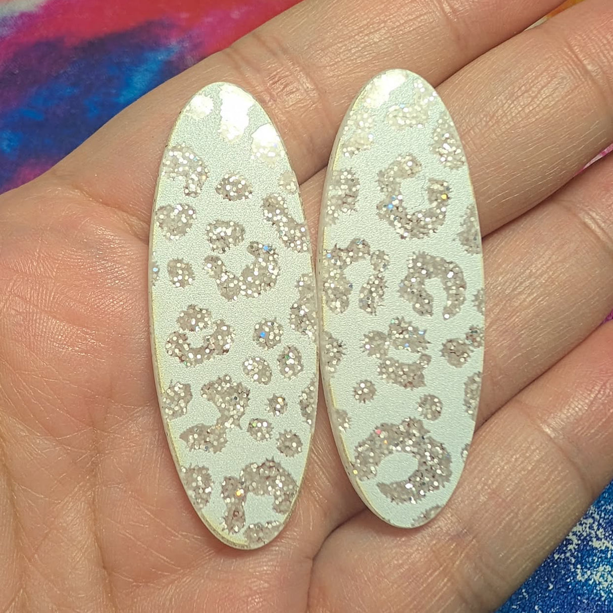 2" White Cheetah Acrylic Glitter Oval - S110