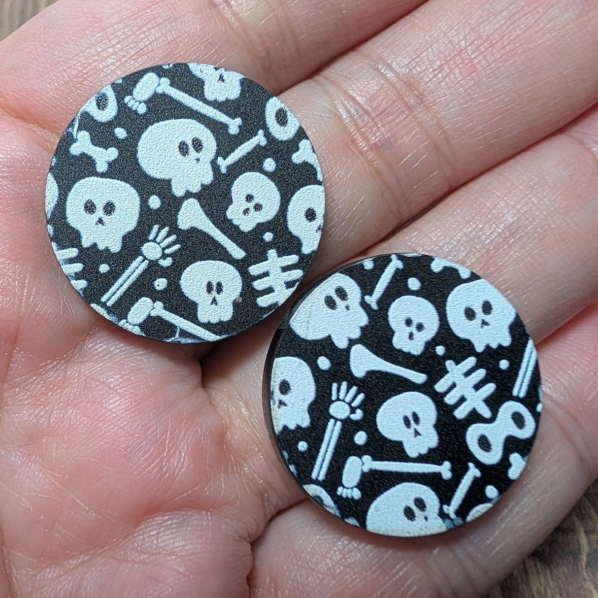 1" Lovely Bones - Acrylic Round Cabochons - S216