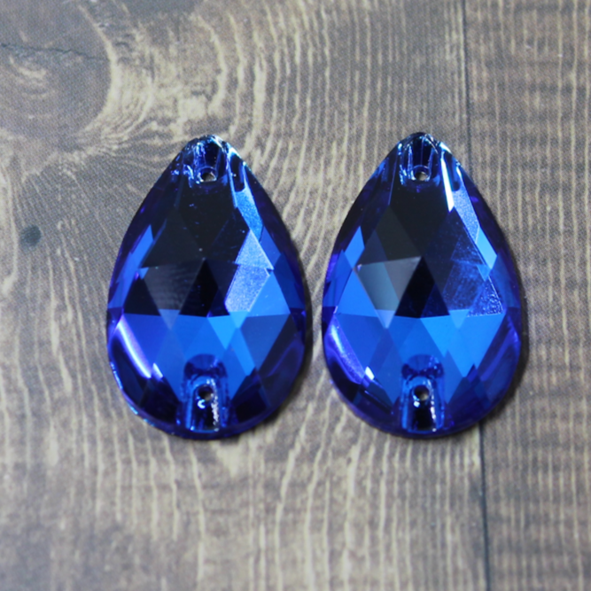 17x28mm (1 pr) Capri Glass Teardrop Rhinestone - C145
