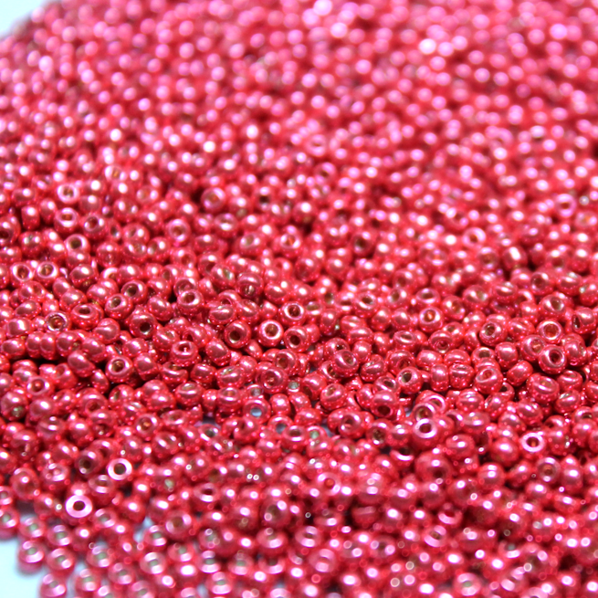 Duracoat Galvanized Lt. Cranberry ~ 15/0 JSB D4211