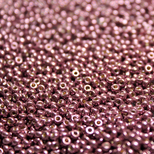 Duracoat Galvanized Eggplant ~ 15/0 JSB D4220 Japanese Seed Beads