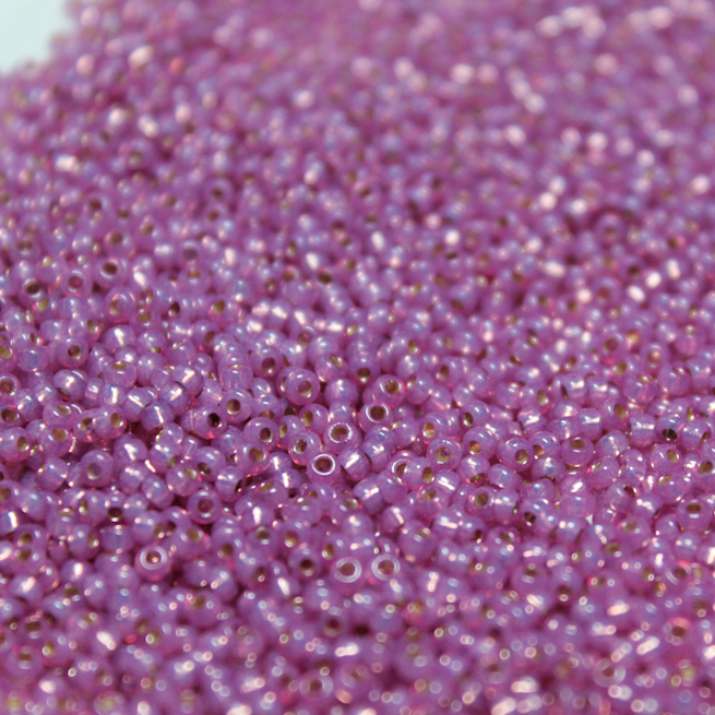 Duracoat Silver Lined Lilac Alabaster ~ 15/0 JSB D4246 Japanese Seed Beads