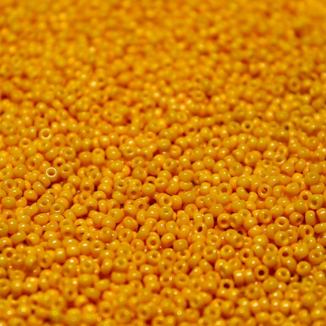 Opaque Duracoat Squash ~ 15/0 JSB D4453 Japanese Seed Beads