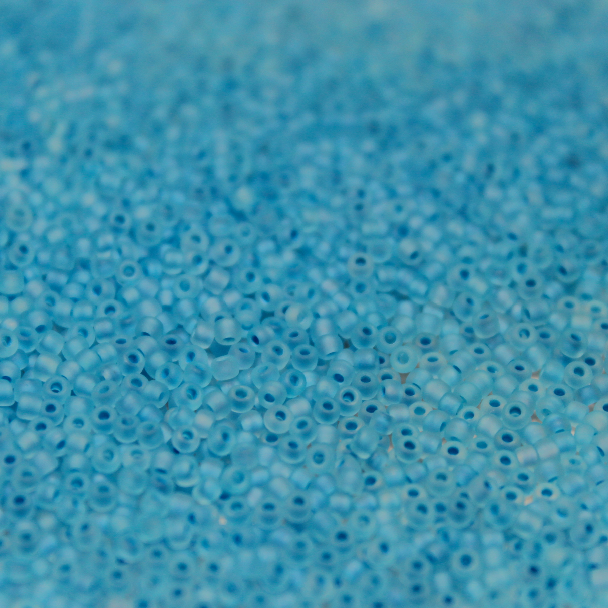 Frosted Neon Mermaid Blue ~ 11/0 JSB F221C