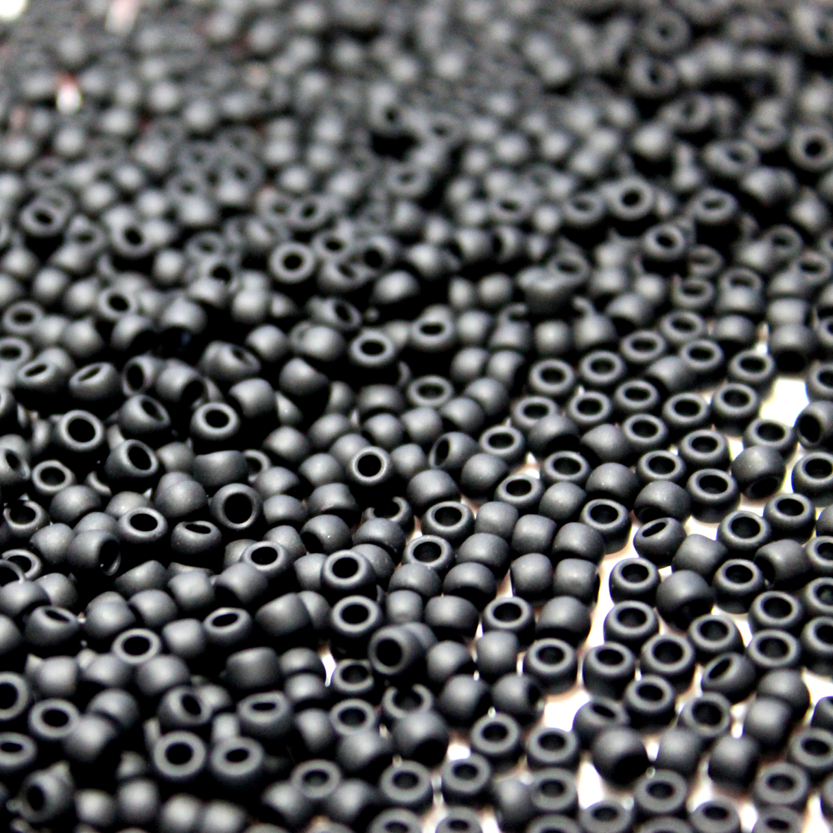 Opaque Matte Black ~ 8/0 JSB F401