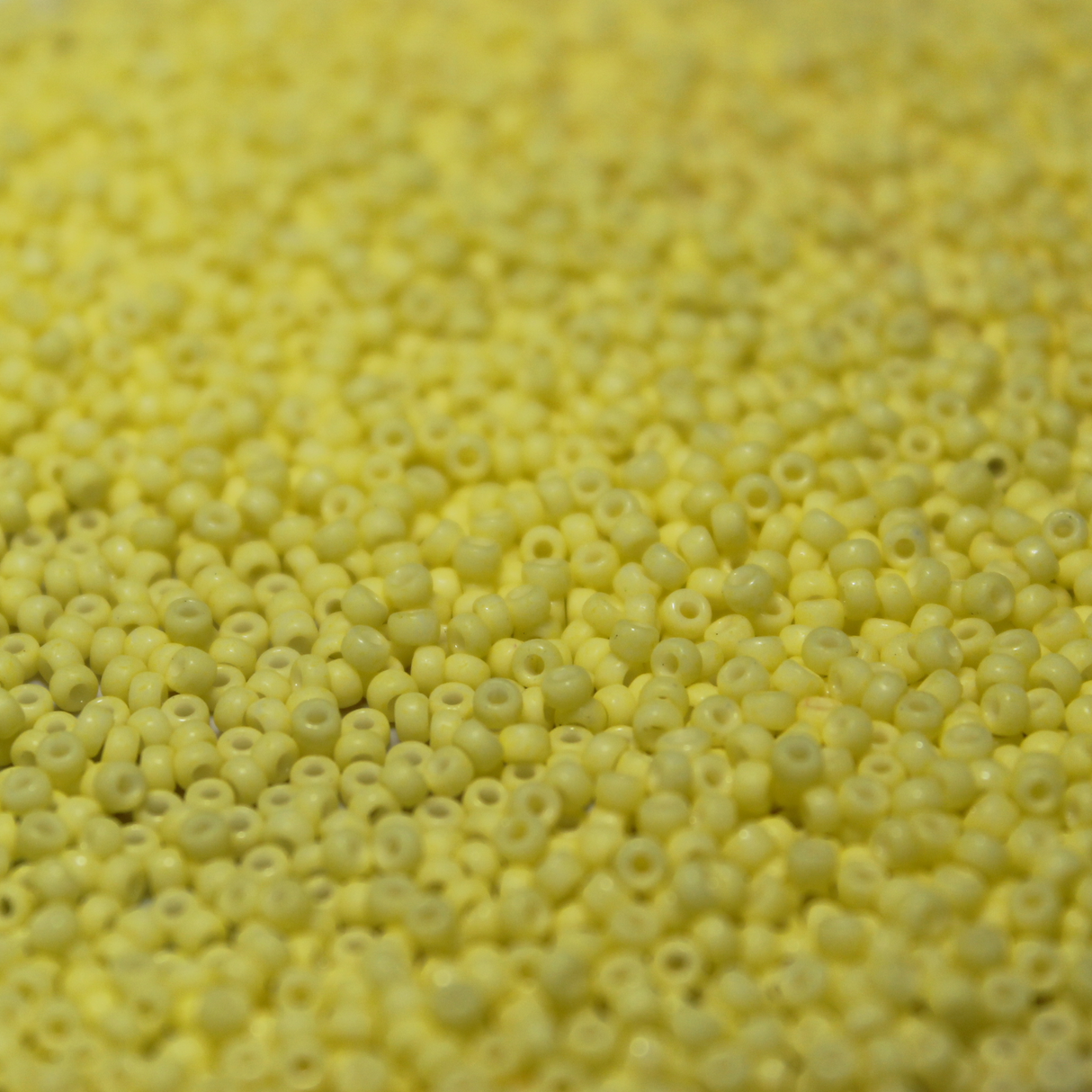 Semi-Matte Butter Yellow ~ 11/0 JSB F404C