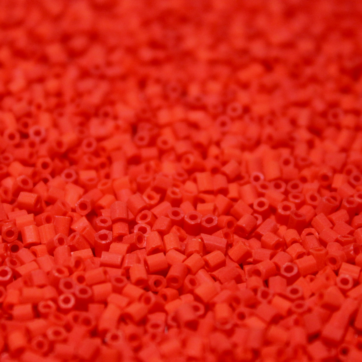 Opaque Matte Cherry Red ~ 11/0 HEX F408