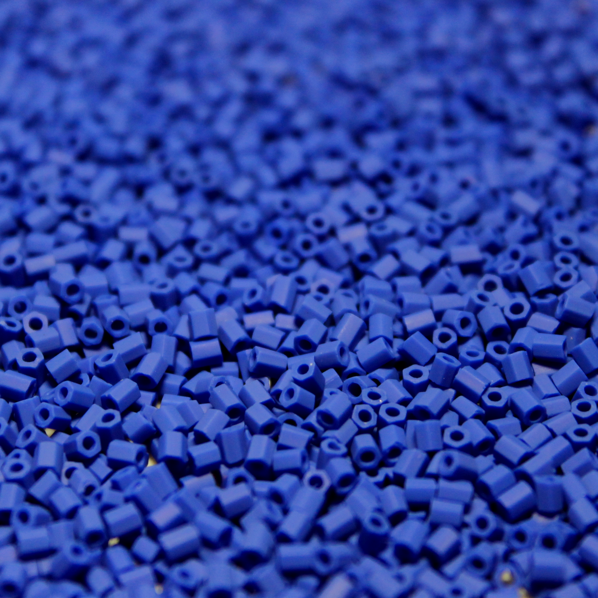 Opaque Matte Royal Blue ~ 11/0 HEX F414