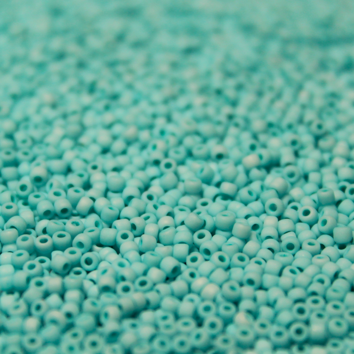 Matte Neon Chaotic Cyan ~ 11/0 JSB F449U