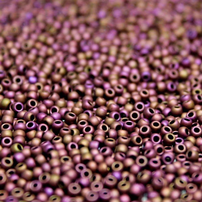 Matte Metallic Carbernet Iris ~ 15/0 JSB F460A Japanese Seed Beads