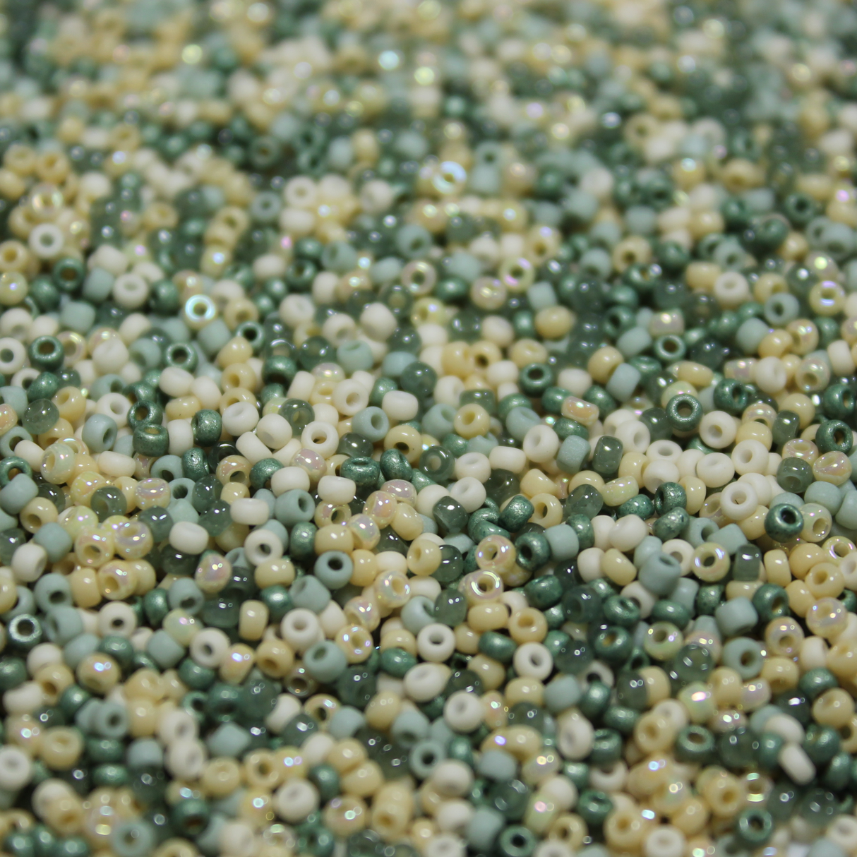 Sage & SweetGrass ~ 11/0 JSB Mix7