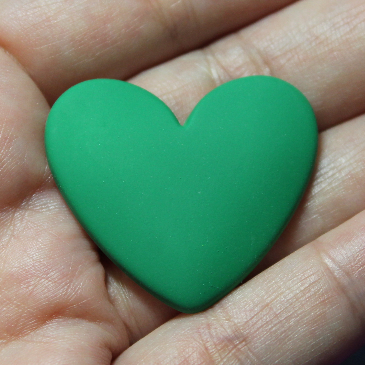 37mm Matte Heart Resin Cabochon Kelly Green - P102