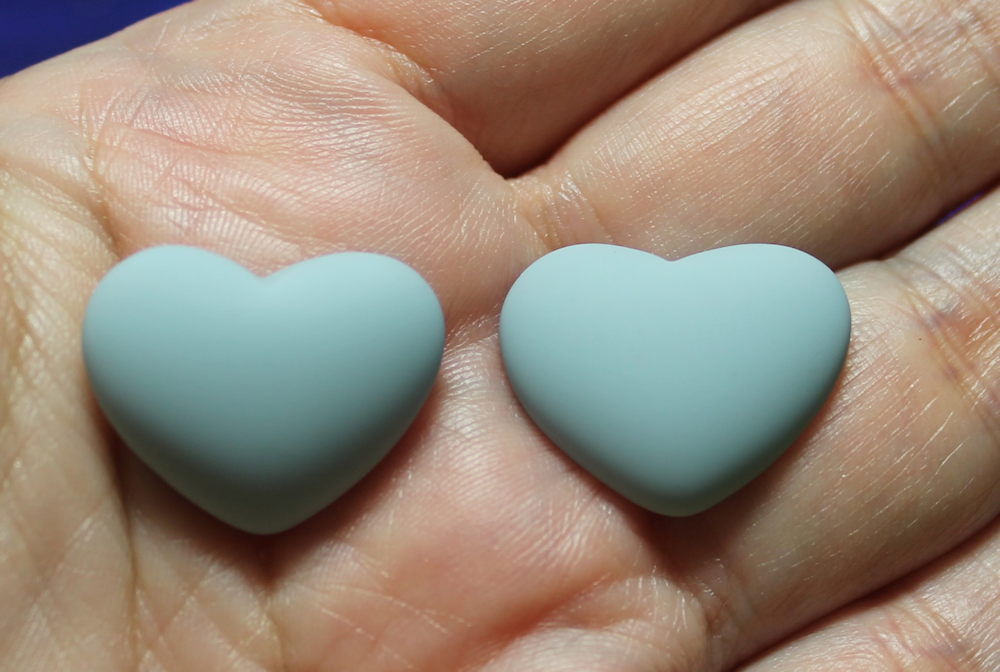 17x22 Matte Heart Resin Cabochon Light Gray - P79