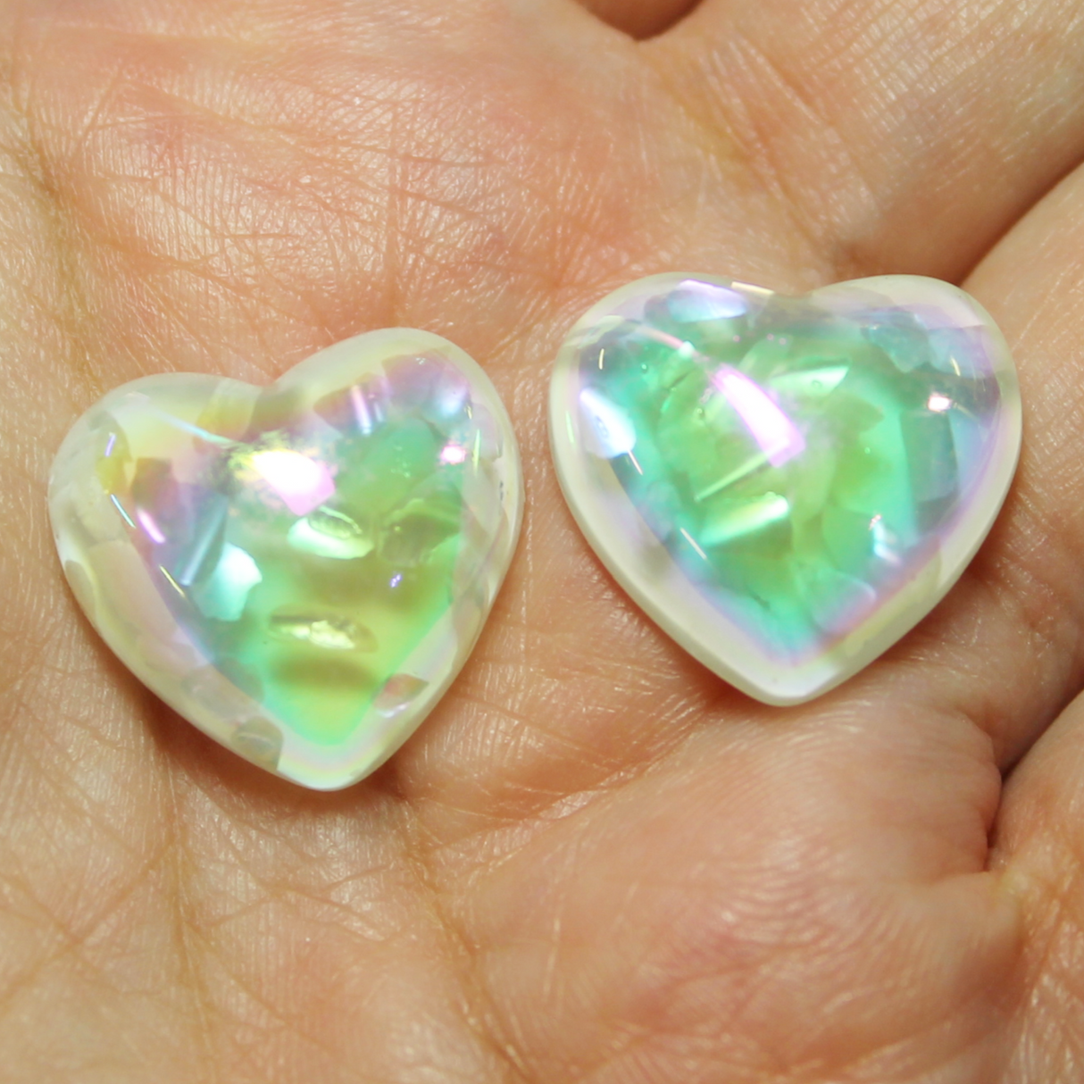 White Heart Resin & Shell AB Cabochons - S146