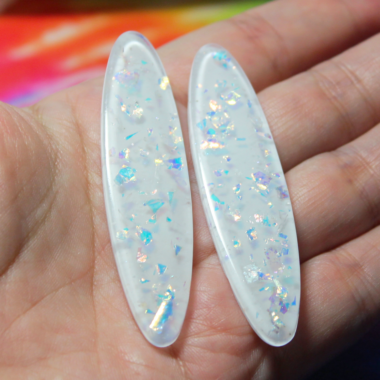 White Resin Auntie Dazzlers - S198