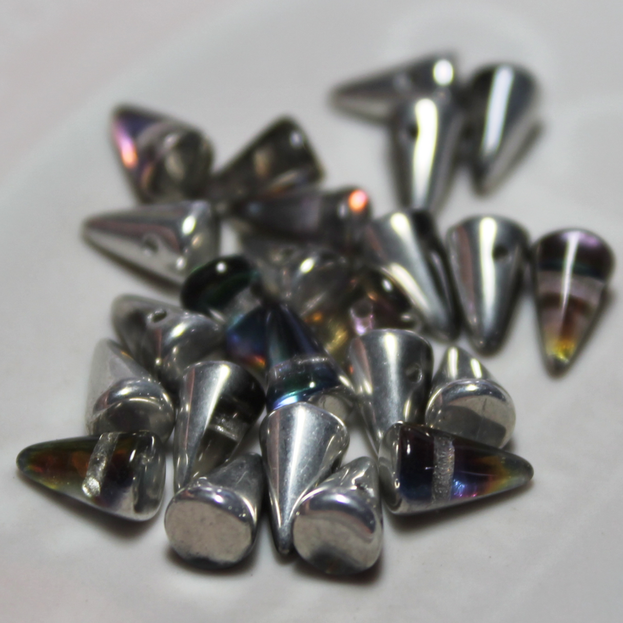 5x8mm Spike (24pcs) Gunmetal AB ~ Spike 62