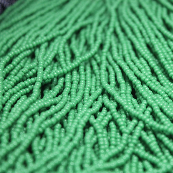 11/0 Czech Opaque Green - 1116