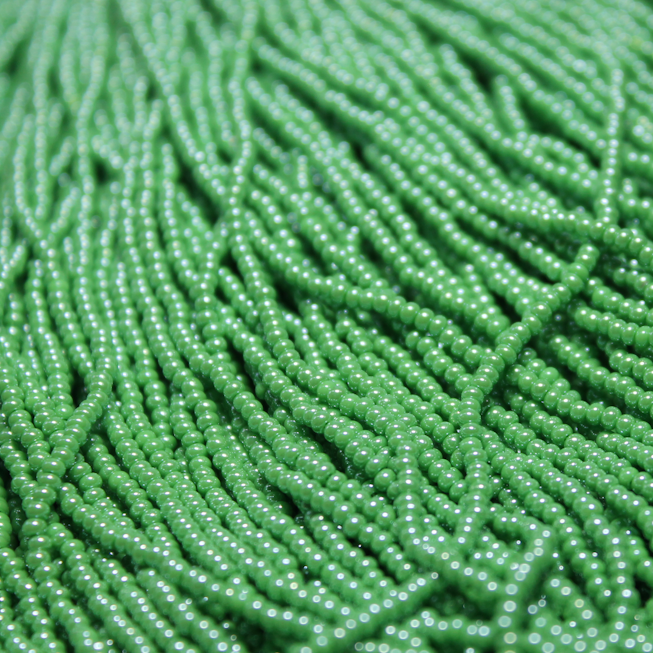 11/0 Czech Opaque Green Luster - 1156