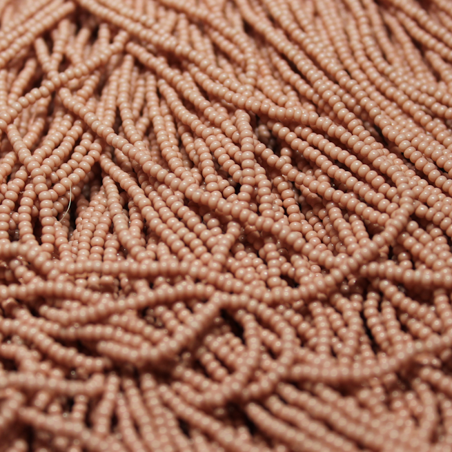 11/0 Czech Opaque Cheyenne Pink - 1160