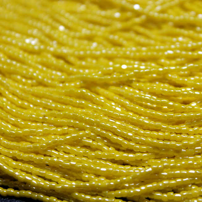 12/0 Tri-Cut Opaque Luster Dark Yellow - 12T28