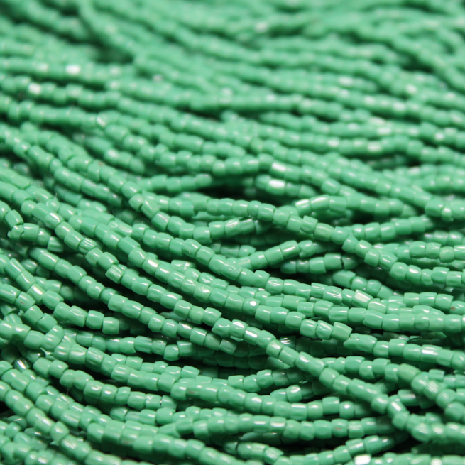12/0 Tri-Cut Opaque Green - 12T06