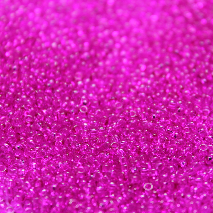 Transparent Dyed Magenta ~ 11/0 JSB 153B