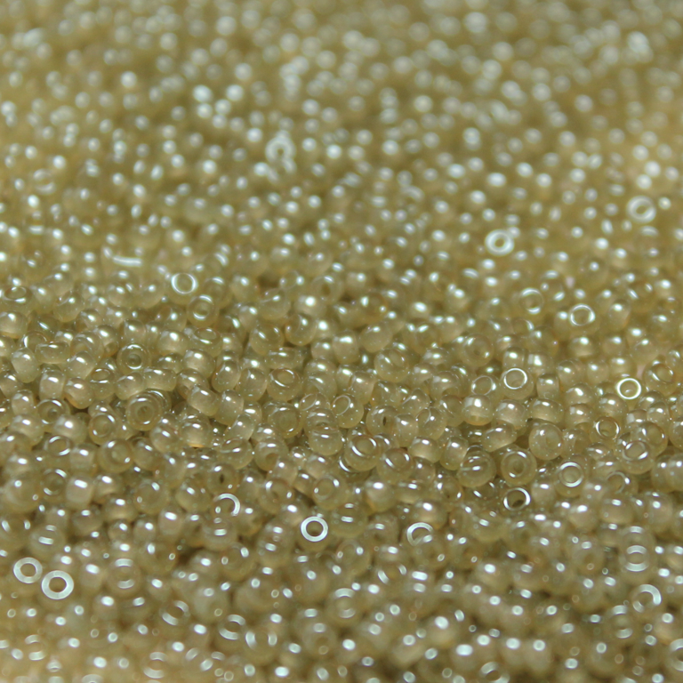 *CLOSEOUT CLEARANCE * Transparent Celery ~ 15/0 JSB 2374